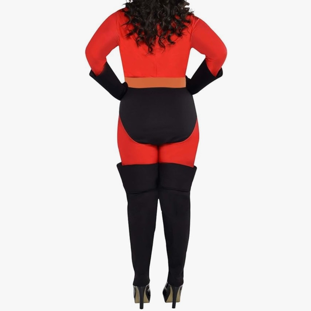 Mrs. Incredible L Red/Black Superhero Costume w/Iconic Emblem by Disney Plexar - Picture 13 of 16